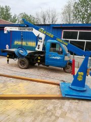 <b>吊运机小吊车小吊机随车吊小型吊车小型吊运机汽车吊起吊机单臂吊</b>